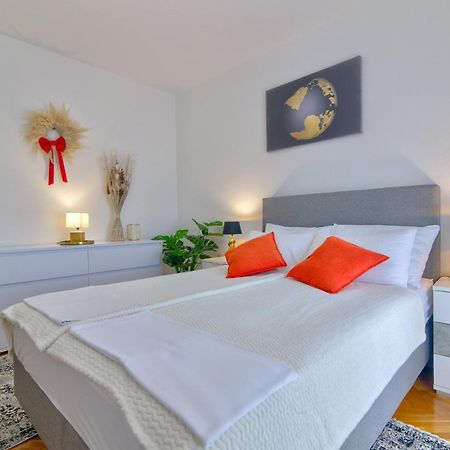Apartments Maria เซนญ์ ภายนอก รูปภาพ