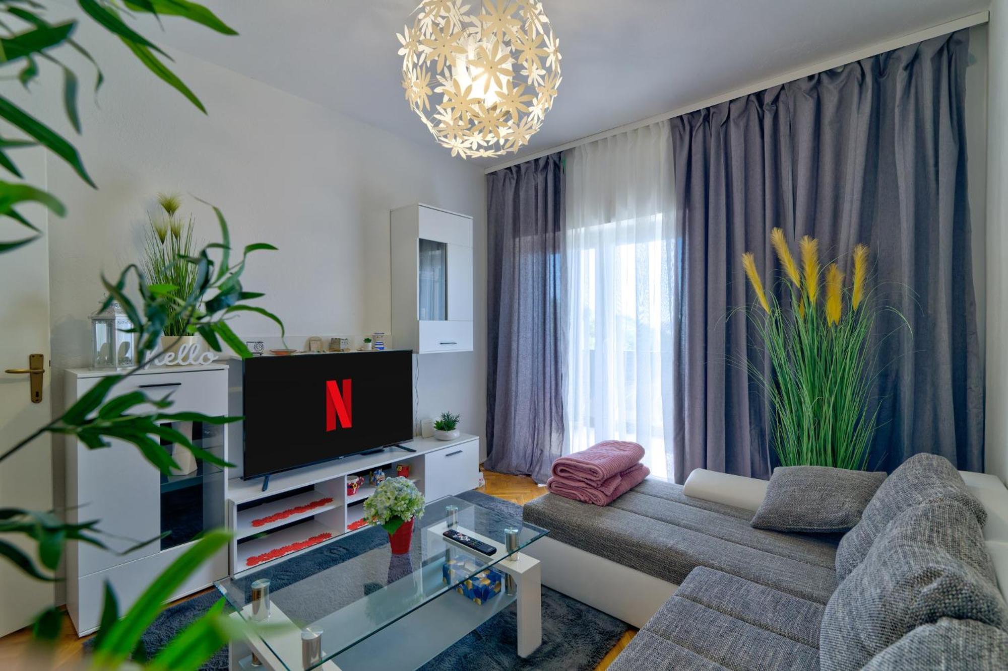 Apartments Maria เซนญ์ ภายนอก รูปภาพ